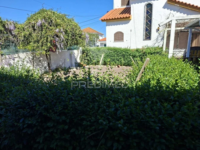Quarto para Arrendamento em Sarilhos Grandes Foto 13