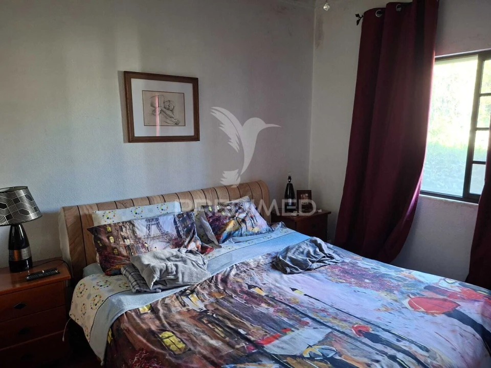 Quarto para Arrendamento em Sarilhos Grandes Foto 1