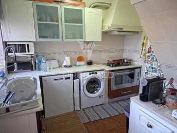 Quarto para Arrendamento em Sarilhos Grandes