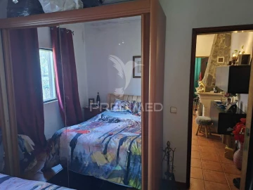 Quarto para Arrendamento em Sarilhos Grandes