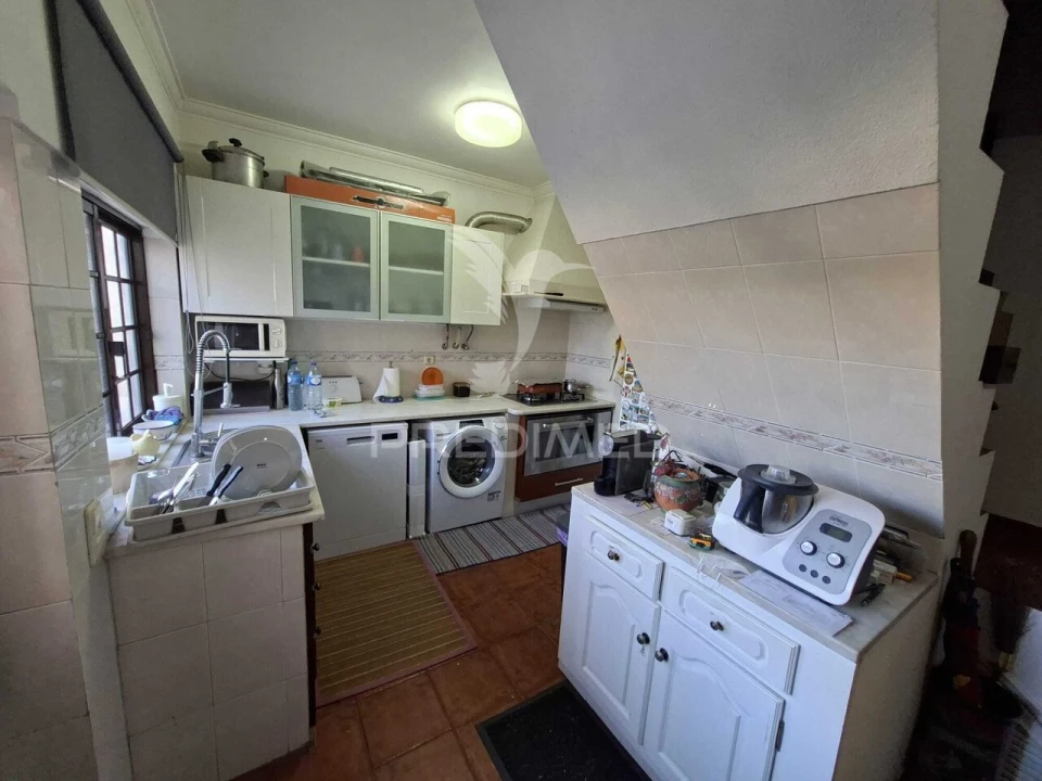 Quarto para Arrendamento em Sarilhos Grandes Foto 18