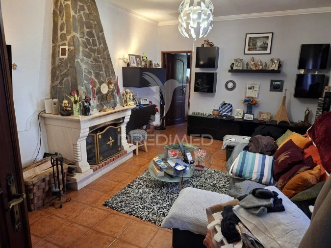 Quarto para Arrendamento em Sarilhos Grandes Foto 3