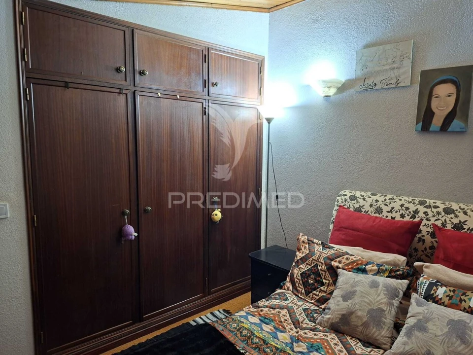 Quarto para Arrendamento em Sarilhos Grandes Foto 2