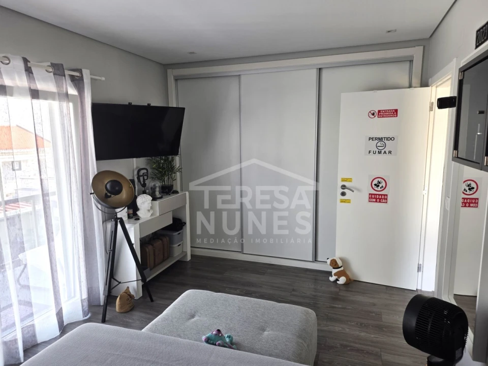 Moradia T4 para Venda em Quinta do Conde Foto 13