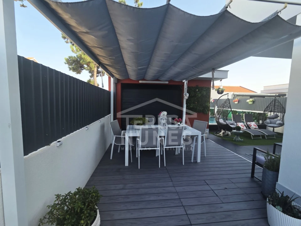 Moradia T4 para Venda em Quinta do Conde Foto 35