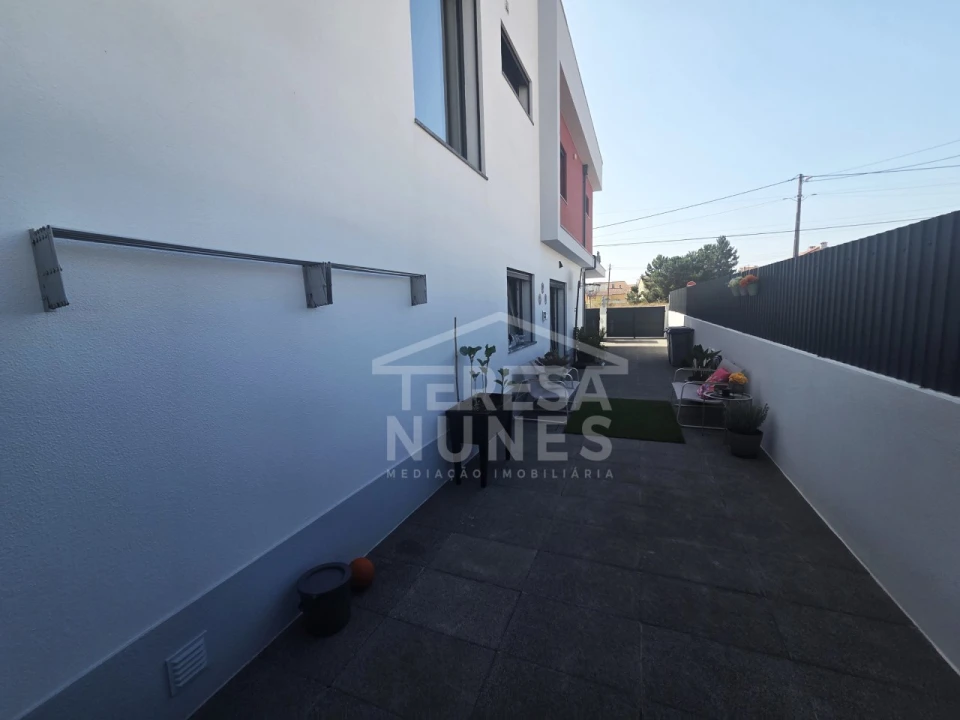 Moradia T4 para Venda em Quinta do Conde Foto 36