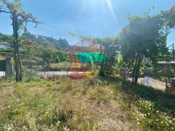 Terreno para Venda em Sande, Vilarinho, Barros e Gomide