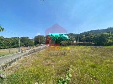 Terreno para Venda em Sande, Vilarinho, Barros e Gomide
