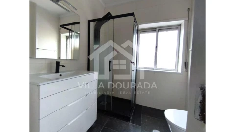 Apartamento T3 para Venda em Fânzeres e São Pedro da Cova