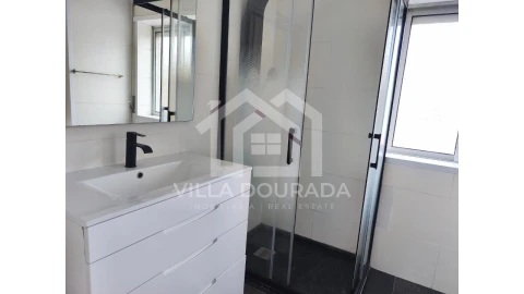 Apartamento T3 para Venda em Fânzeres e São Pedro da Cova