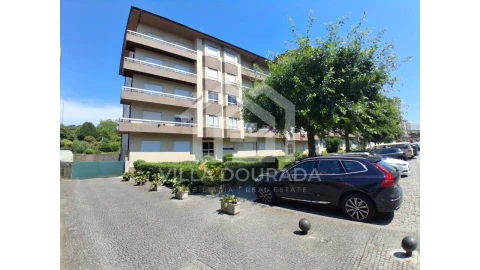 Apartamento T3 para Venda em Fânzeres e São Pedro da Cova