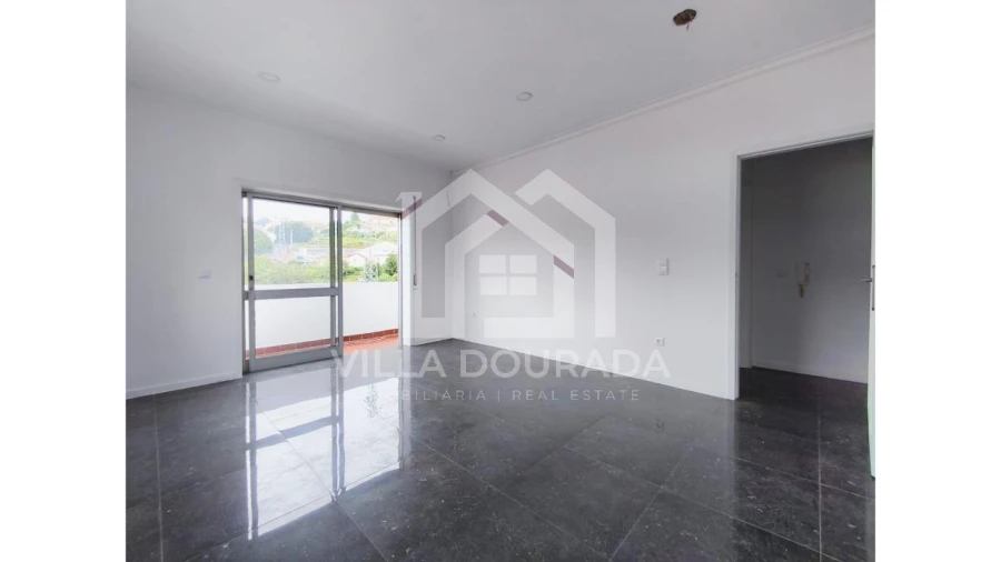 Apartamento T3 para Venda em Fânzeres e São Pedro da Cova Foto 6