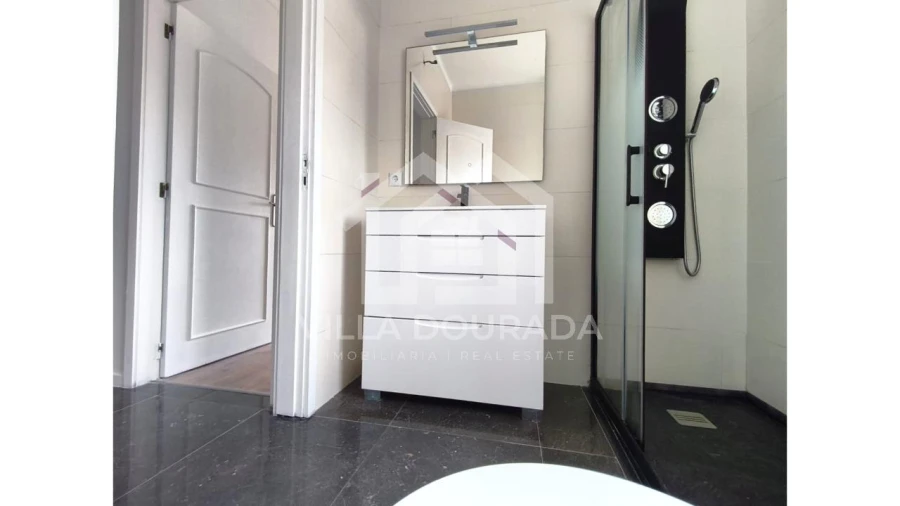 Apartamento T3 para Venda em Fânzeres e São Pedro da Cova Foto 16
