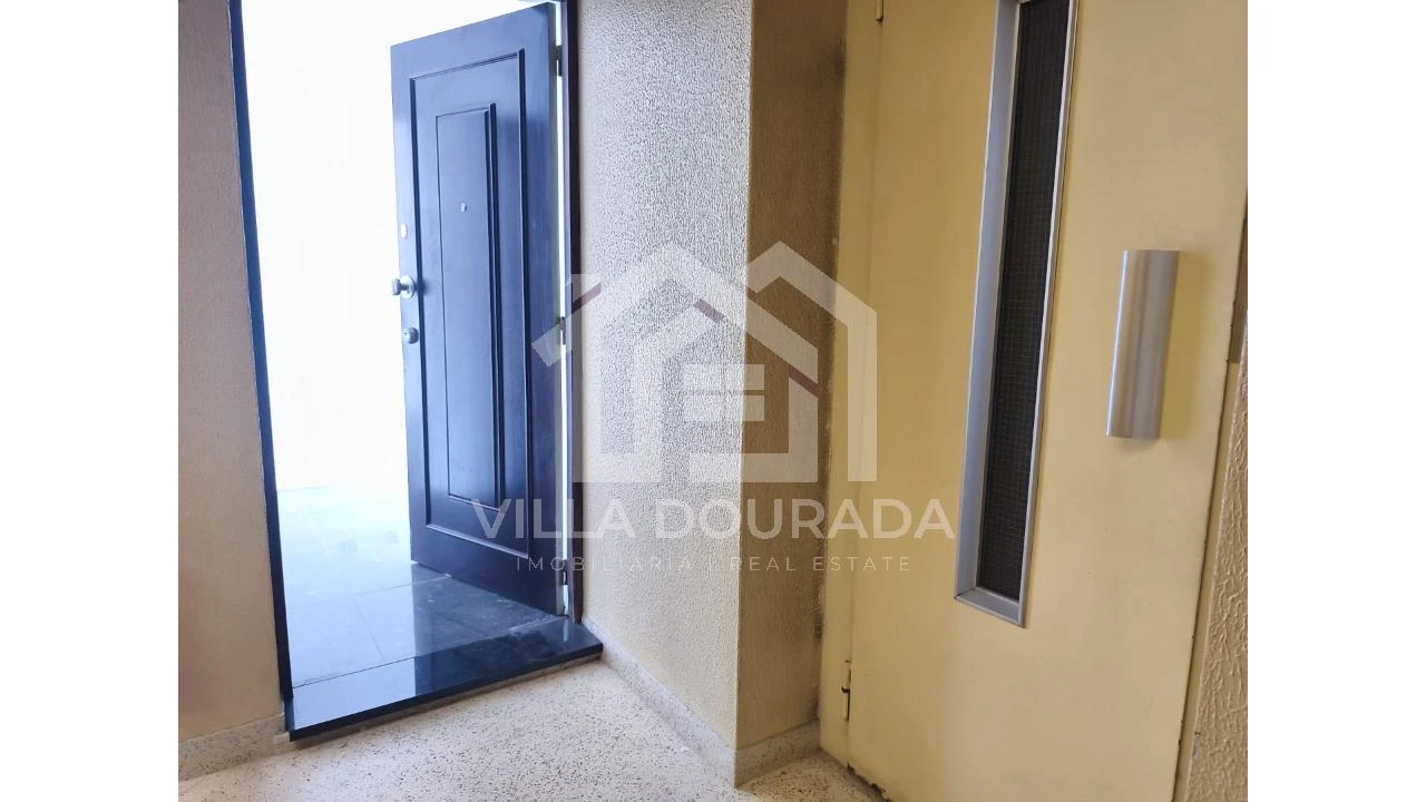 Apartamento T3 para Venda em Fânzeres e São Pedro da Cova Foto 28