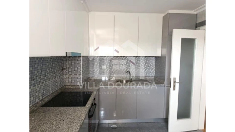 Apartamento T2 para Venda em Baguim do Monte (Rio Tinto)