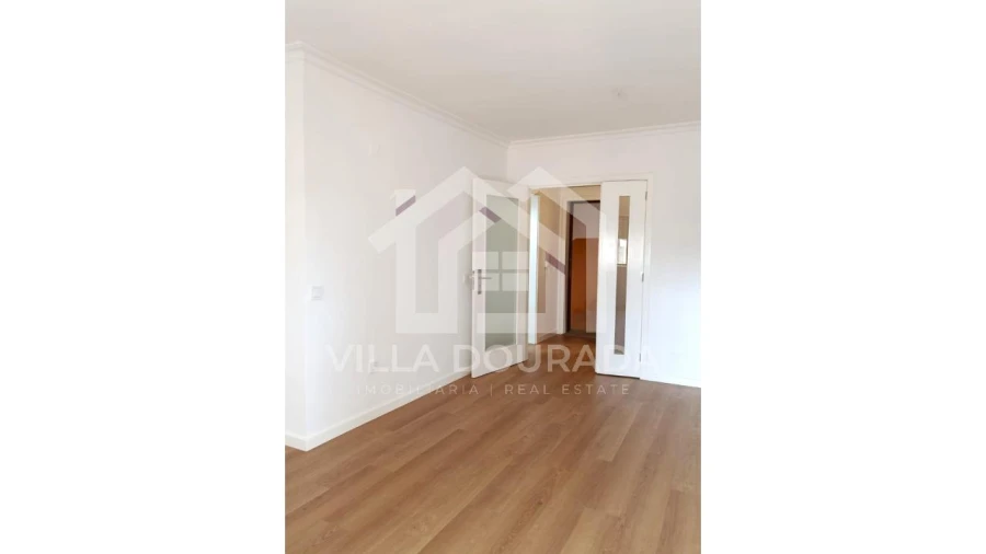 Apartamento T2 para Venda em Baguim do Monte (Rio Tinto) Foto 3