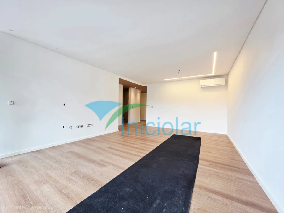 Apartamento T2 para Venda em Rio Tinto Foto 7