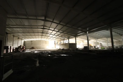 Armazém para Arrendamento em Raiva, Pedorido e Paraíso