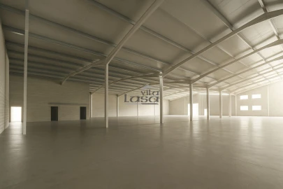 Armazém para Venda em Raiva, Pedorido e Paraíso