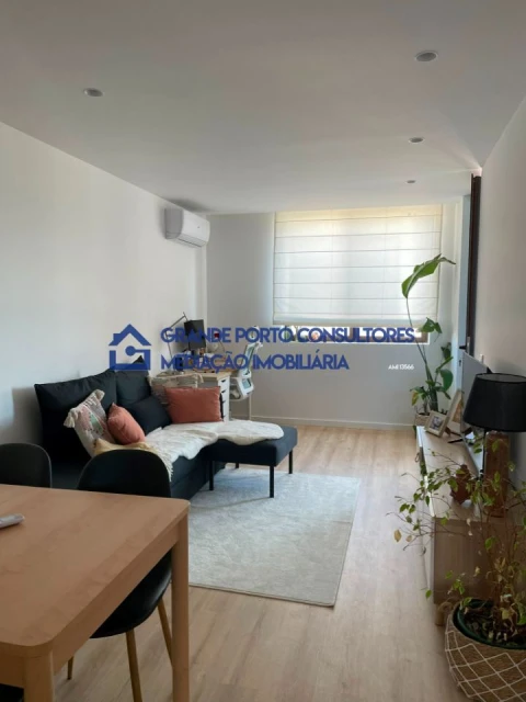 Apartamento T1 para Arrendamento em Paranhos