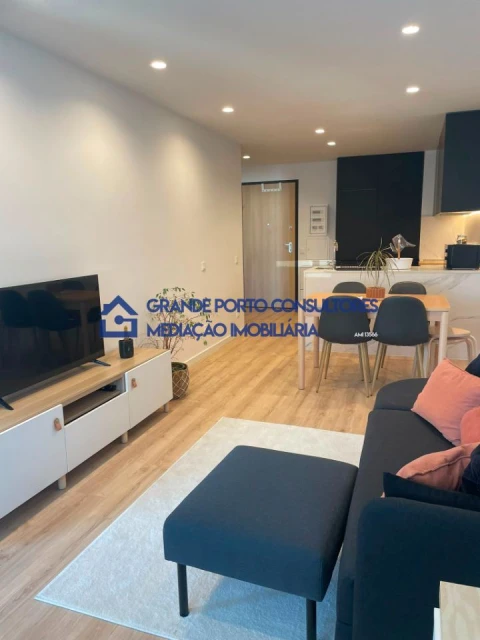 Apartamento T1 para Arrendamento em Paranhos