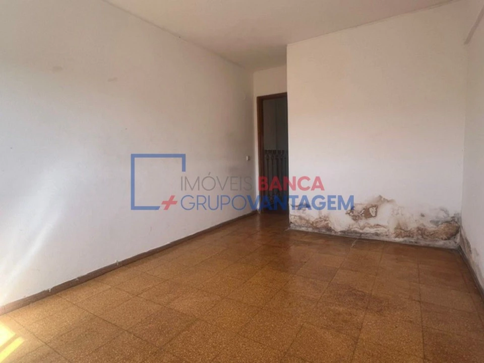 Apartamento T3 para Venda em Casal de Cambra Foto 6