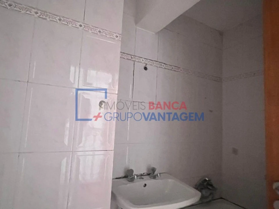 Apartamento T3 para Venda em Casal de Cambra Foto 8