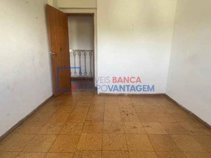 Apartamento T3 para Venda em Casal de Cambra Foto 12