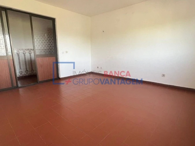 Apartamento T3 para Venda em Casal de Cambra Foto 2
