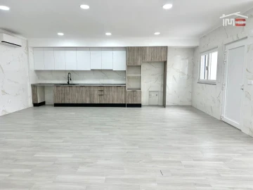 Moradia T4 para Venda em Atalaia e Alto Estanqueiro-Jardia
