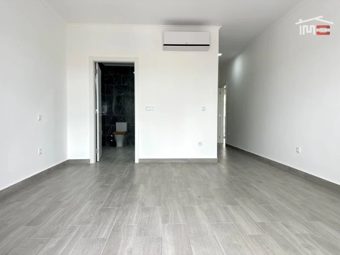 Moradia T4 para Venda em Atalaia e Alto Estanqueiro-Jardia Foto 14