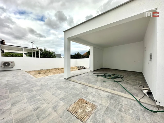 Moradia T4 para Venda em Atalaia e Alto Estanqueiro-Jardia Foto 34