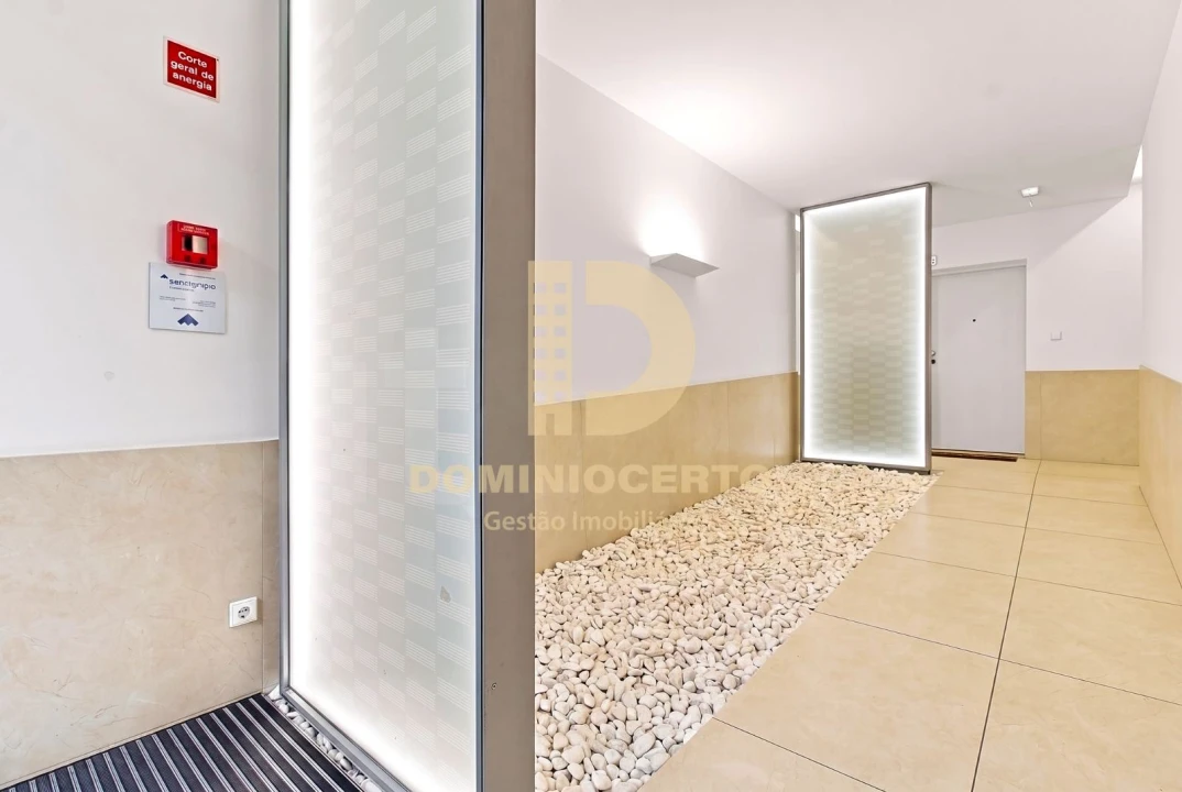 Apartamento T3 para Venda em Santa Marinha e São Pedro da Afurada Foto 2
