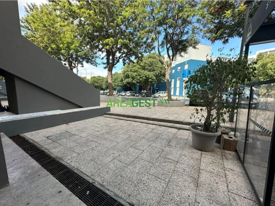 Loja para Arrendamento em Oeiras e São Julião da Barra, Paço de Arcos e Caxias Foto 15
