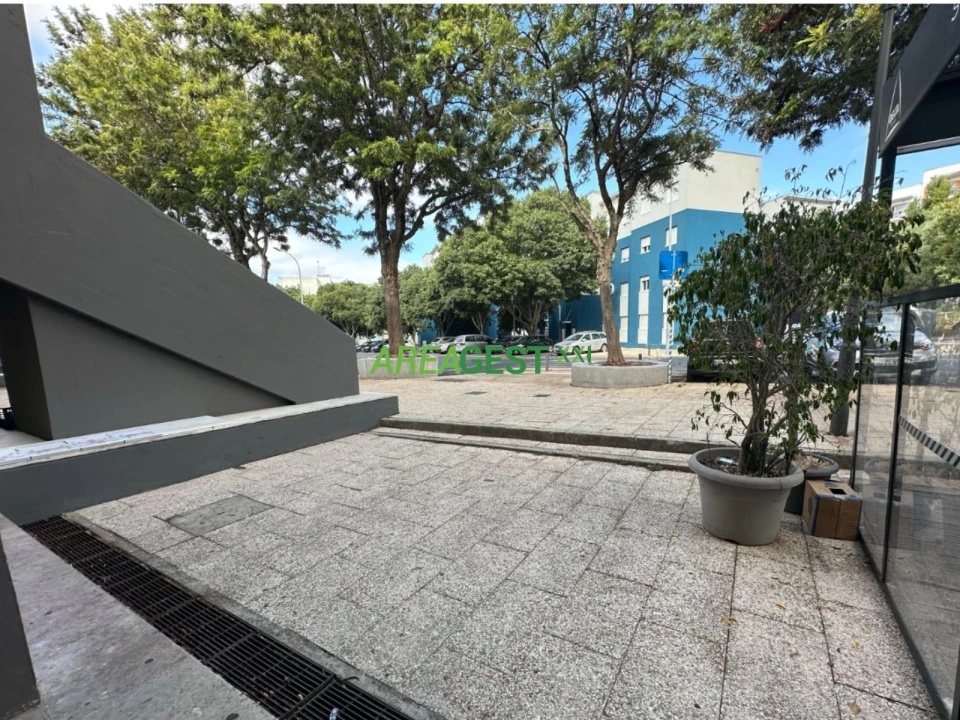 Loja para Arrendamento em Oeiras e São Julião da Barra, Paço de Arcos e Caxias Foto 16