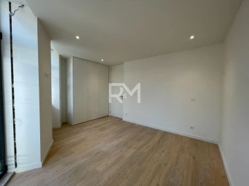 Apartamento T1 para Venda em Campanhã