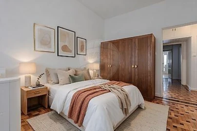 Apartamento T3 para Venda em Lordelo do Ouro e Massarelos