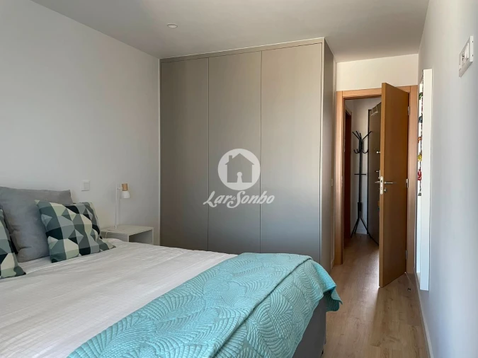 Apartamento T1 para Arrendamento em Paranhos Foto 5