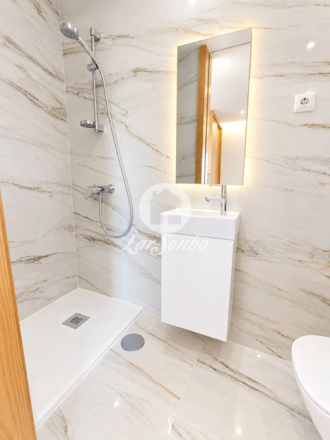 Apartamento T3 para Venda em Apúlia e Fão