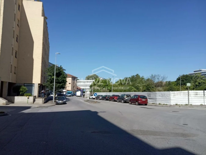 Loja para Venda em Ramalde Foto 3