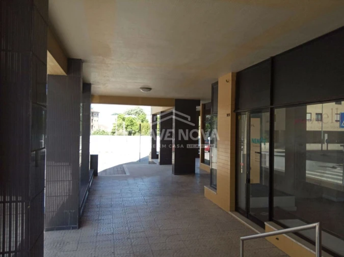 Loja para Venda em Ramalde Foto 8