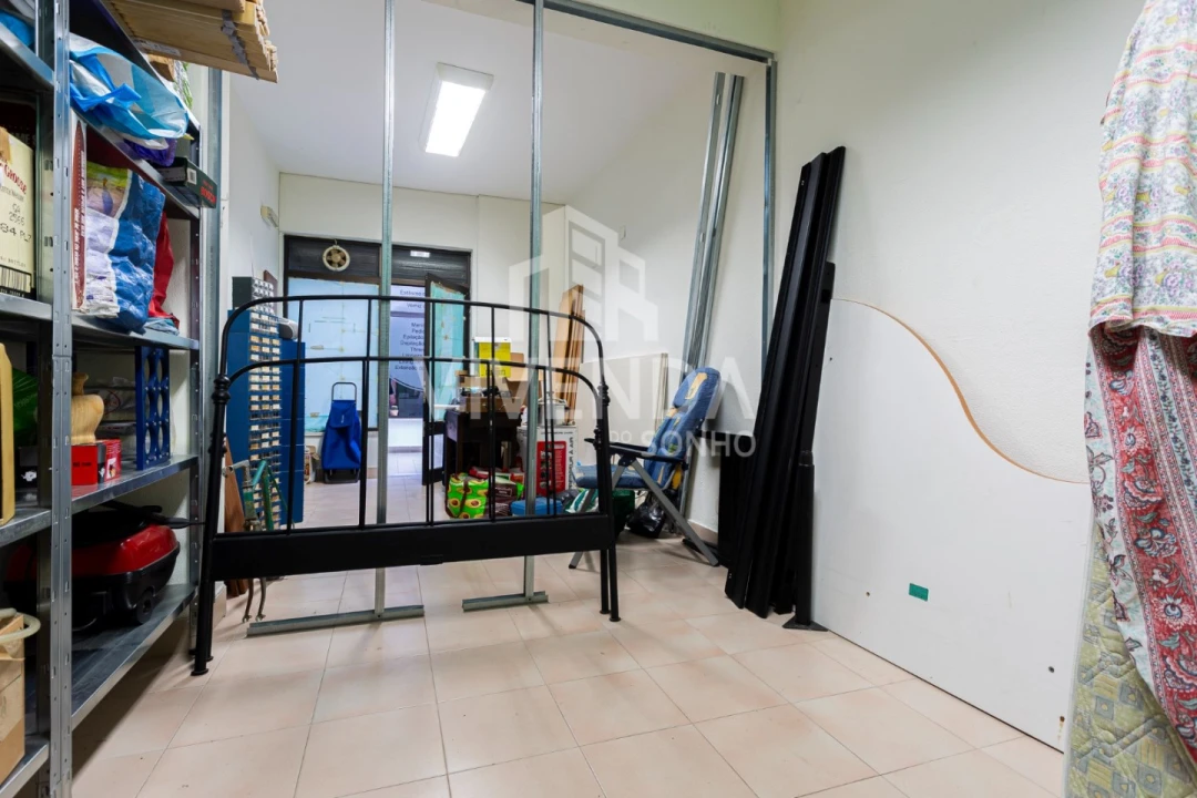 Loja para Venda em Setubal (São Sebastião) Foto 4