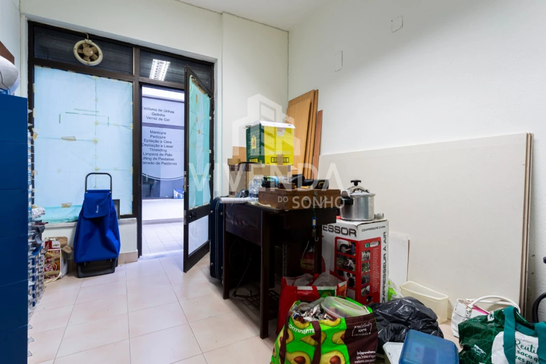 Loja para Venda em Setubal (São Sebastião) Foto 7