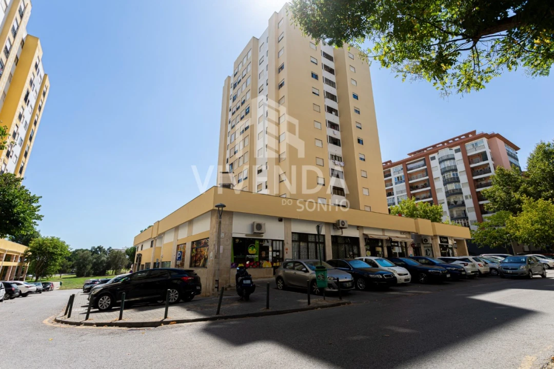 Loja para Venda em Setubal (São Sebastião) Foto 12