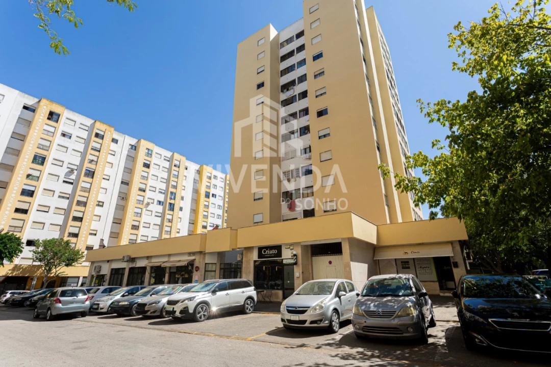 Loja para Venda em Setubal (São Sebastião) Foto 13
