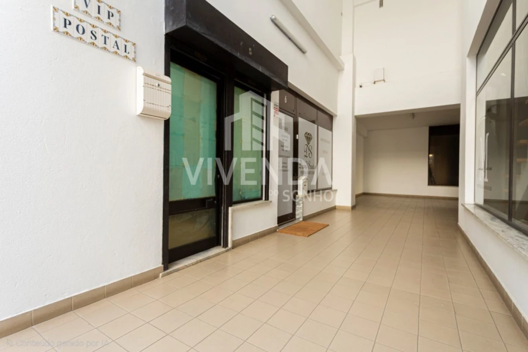 Loja para Venda em Setubal (São Sebastião) Foto 8