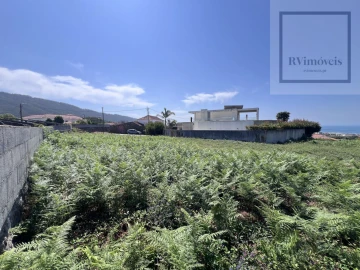 Terreno para Venda em Carreço
