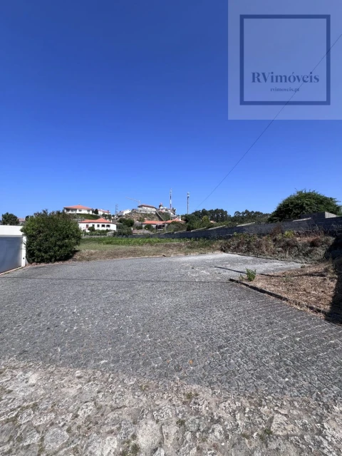 Terreno para Venda em Carreço