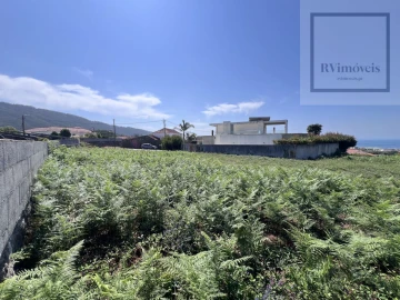 Terreno para Venda em Carreço