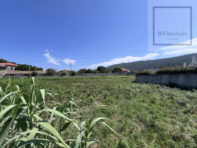 Terreno para Venda em Carreço Foto 12